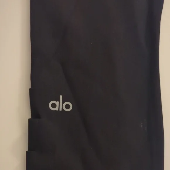 ALO Yoga Black Leggings With Side Cutout/Slashed Look - Picture 3 of 11